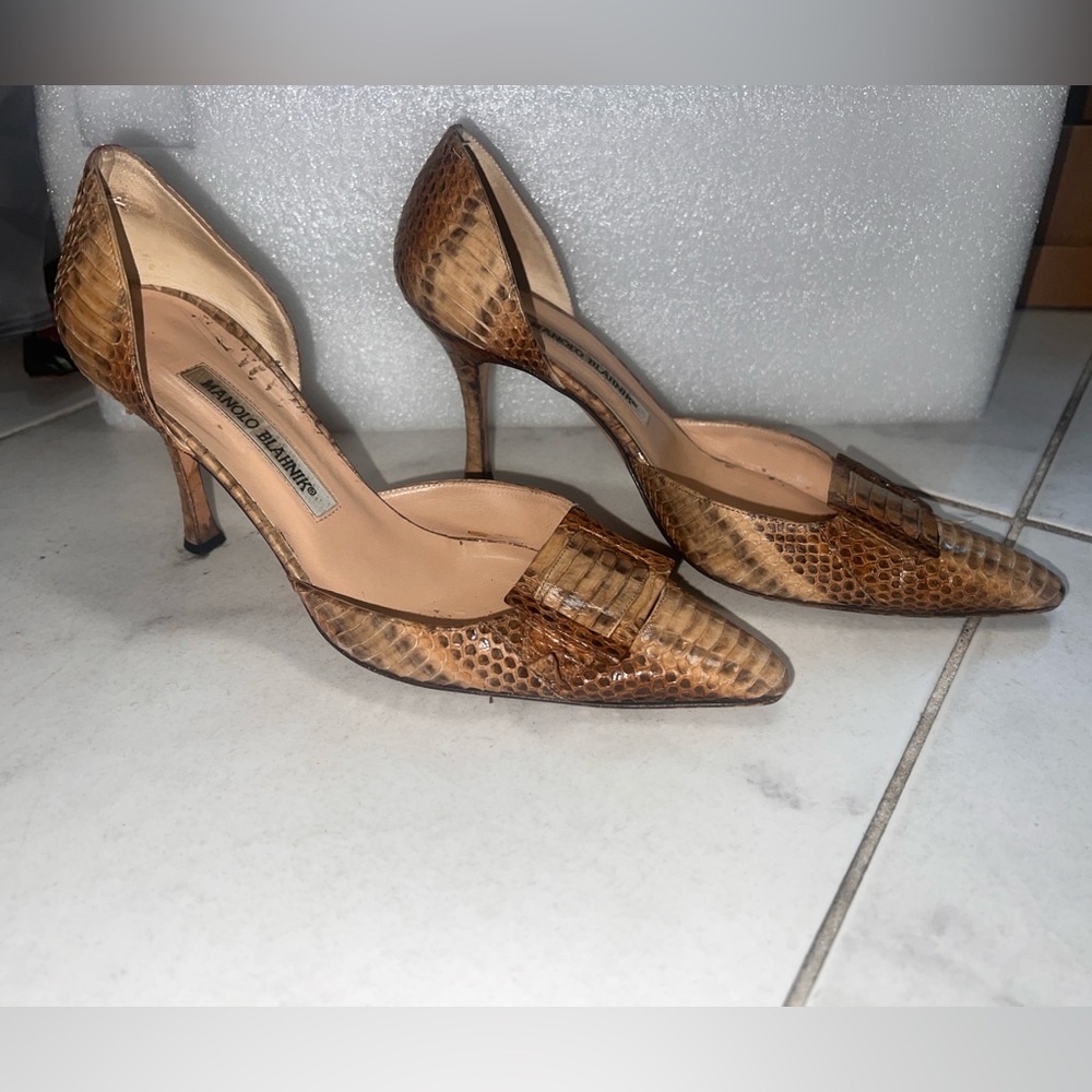Manolo Blahnik Leatherskin Brown Pumps Size 37